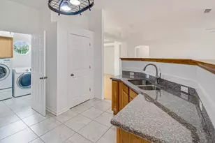 6530 Longview St, Navarre, FL 32566 - Photo 9