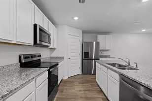 7349 Lakeside Oak Ct, Pensacola, FL 32526 - Photo 5