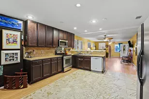 909 W Lloyd Street W, Pensacola, FL 32501 - Photo 7