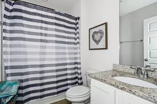 3118 Heritage Oaks Cir, Navarre, FL 32566 - Photo 15