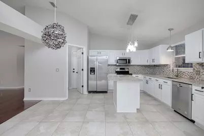 4268 Lancaster Drive, Niceville, FL 32578 - Photo 9