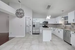 4268 Lancaster Dr, Niceville, FL 32578 - Photo 9