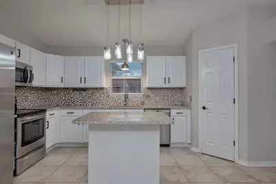 4268 Lancaster Drive, Niceville, FL 32578 - Photo 11