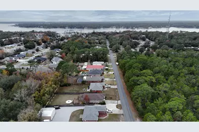 4268 Lancaster Drive, Niceville, FL 32578 - Photo 35