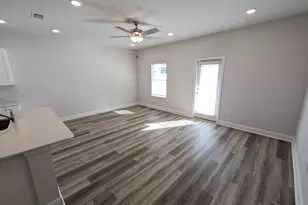 5723 Sandy Walk St, Gulf Breeze, FL 32563 - Photo 5