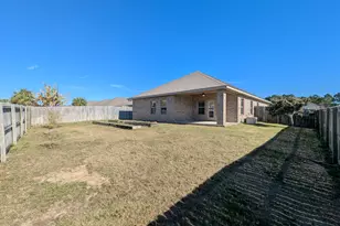 1681 Waterford Sound Blvd, Gulf Breeze, FL 32563 - Photo 23