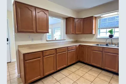 607 Drakes Landing, Mary Esther, FL 32569 - Photo 9