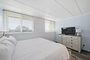 300 SW Miracle Strip Parkway SW, Fort Walton Beach, FL 32548 - Photo 25