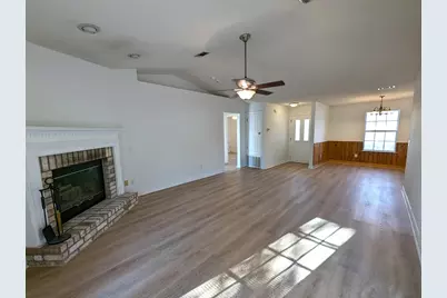 2733 Blue Bay Court, Navarre, FL 32566 - Photo 5