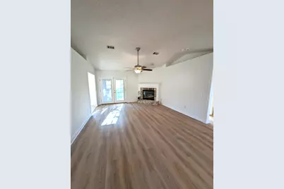 2733 Blue Bay Court, Navarre, FL 32566 - Photo 3