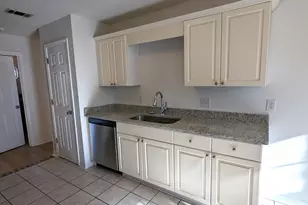 2733 Blue Bay Ct, Navarre, FL 32566 - Photo 9