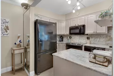 676 Santa Rosa Boulevard #2F, Fort Walton Beach, FL 32548 - Photo 11