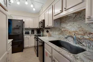 676 Santa Rosa Blvd, Fort Walton Beach, FL 32548 - Photo 11