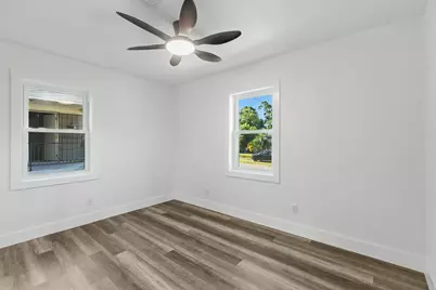 1101 W Lloyd Street W, Pensacola, FL 32501 - Photo 13