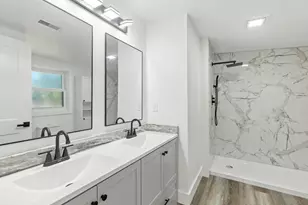 1101 W Lloyd Street W, Pensacola, FL 32501 - Photo 19