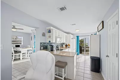 7905 White Sands Boulevard #APT 1, Navarre, FL 32566 - Photo 17