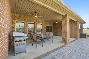 2660 Carrington Lakes Blvd Blvd, Cantonment, FL 32533 - Photo 35