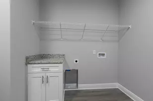 2155 Paloma St, Navarre, FL 32566 - Photo 13