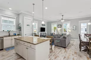 1495 Seaside Cir, Navarre, FL 32566 - Photo 5