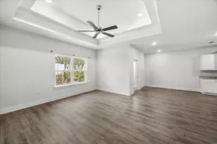 1913 Noleka Ct, Navarre, FL 32566 - Photo 9