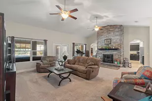 7048 Flintwood St, Navarre, FL 32566 - Photo 7