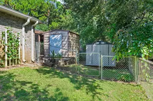 2478 Houston Cir, Gulf Breeze, FL 32563 - Photo 39