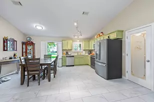 2478 Houston Cir, Gulf Breeze, FL 32563 - Photo 15