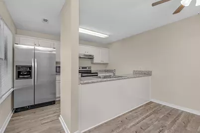 2301 W Michigan Avenue W #41, Pensacola, FL 32526 - Photo 7