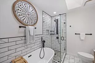 2137 Casa De Oro St, Navarre, FL 32566 - Photo 15