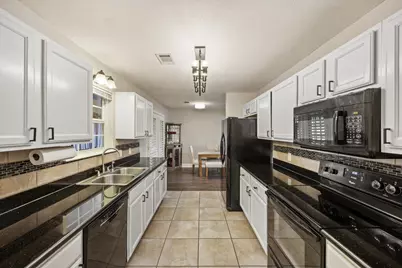 2137 Casa De Oro Street, Navarre, FL 32566 - Photo 9