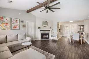 2137 Casa De Oro St, Navarre, FL 32566 - Photo 5