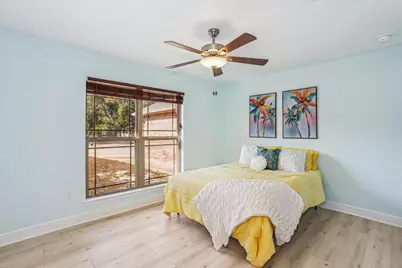 2038 Shannon Road, Navarre, FL 32566 - Photo 17