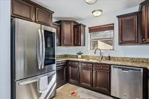 2038 Shannon Rd, Navarre, FL 32566 - Photo 9