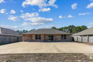 2038 Shannon Rd, Navarre, FL 32566 - Photo 23