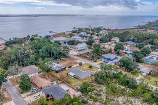 1788 Commander Harvey Ln Ln, Navarre, FL 32566 - Photo 55