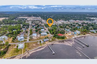 1788 Commander Harvey Lane Lane, Navarre, FL 32566 - Photo 3