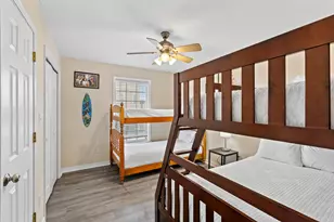 806 Maldonado Dr, Pensacola Beach, FL 32561 - Photo 27