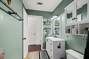 9446 Parker Pl Dr, Navarre, FL 32566 - Photo 31