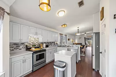 9446 Parker Place Drive, Navarre, FL 32566 - Photo 19