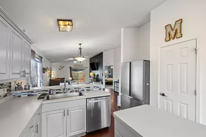 9446 Parker Place Drive, Navarre, FL 32566 - Photo 21