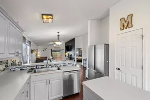 9446 Parker Pl Dr, Navarre, FL 32566 - Photo 21