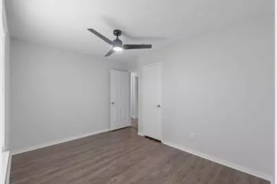 4327 Lisa Court, Gulf Breeze, FL 32563 - Photo 9