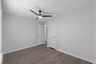 4327 Lisa Ct, Gulf Breeze, FL 32563 - Photo 9