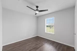 4327 Lisa Ct, Gulf Breeze, FL 32563 - Photo 5