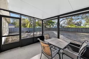 202 Mary Ln, Crestview, FL 32536 - Photo 7