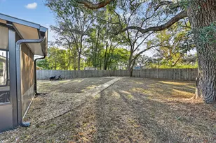 202 Mary Ln, Crestview, FL 32536 - Photo 11