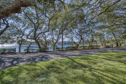 1157 N Bayshore Drive N, Valparaiso, FL 32580 - Photo 53