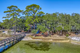 1157 N Bayshore Dr N, Valparaiso, FL 32580 - Photo 85