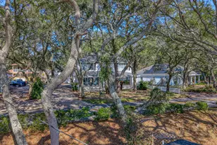 1157 N Bayshore Dr N, Valparaiso, FL 32580 - Photo 97