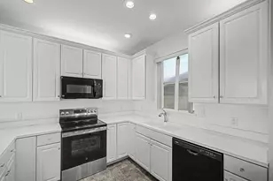 1157 N Bayshore Dr N, Valparaiso, FL 32580 - Photo 27